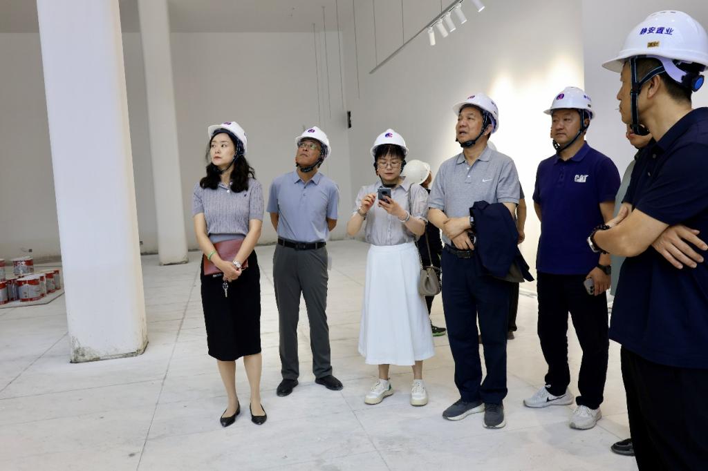 校领导深入图书馆档案馆开展调研指导工作