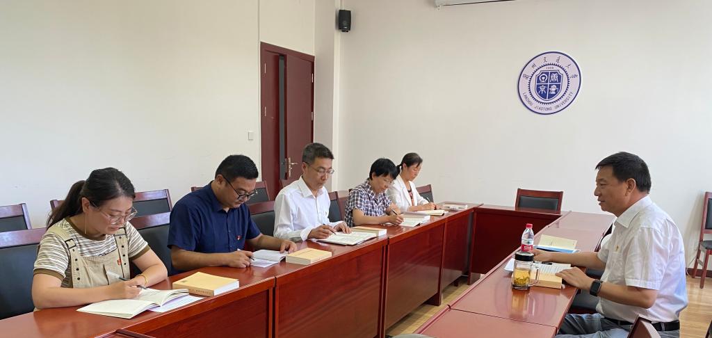 校领导调研我校统一战线工作