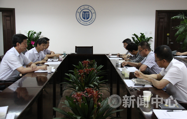 学校签订责任书进一步加强实验室安全