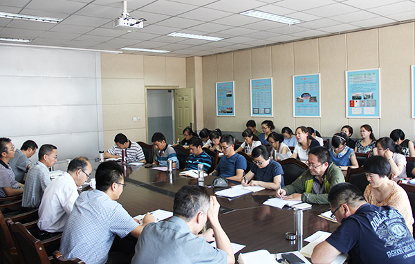 自动化学院召开党建与学生工作研讨会