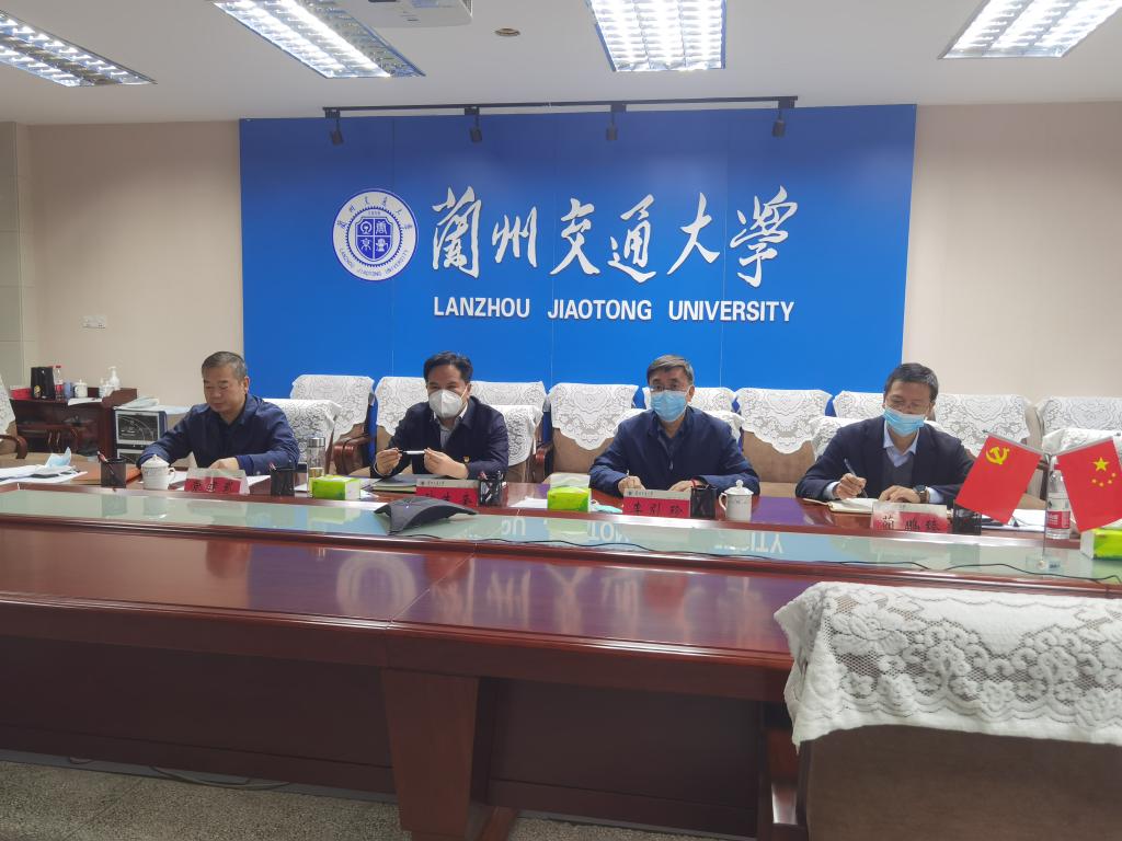 学校召开2023年国家基金申报部署会议