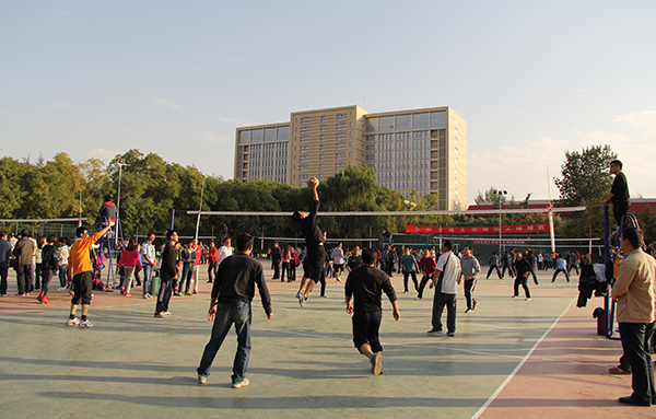 我校2015年教职工排球赛圆满落幕