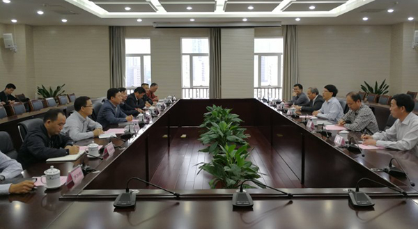 校长杨子江一行赴南昌南宁等地调研