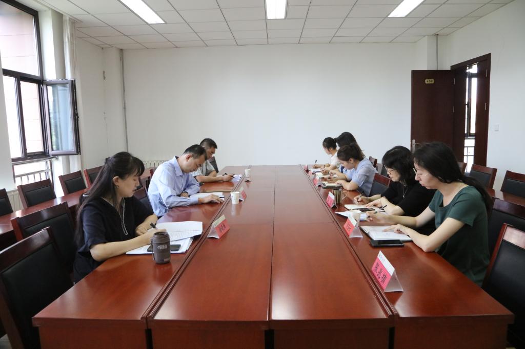 校领导深入国际交流处调研指导工作