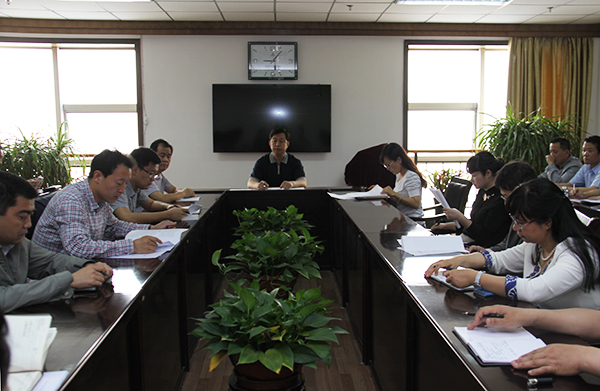 学校安排部署2015届毕业生毕业离校工作