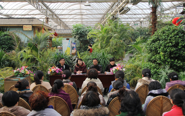 我校工会女职工委员会2012年度工作会议召开