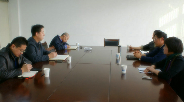  副校长马军党督导数理学院民主生活会