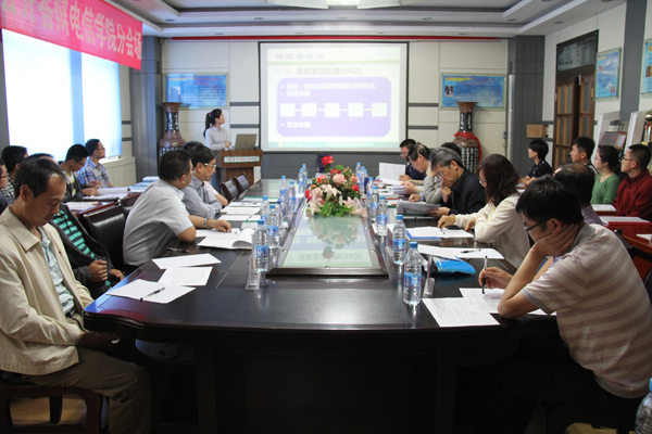 我校举行2013届毕业设计（论文）公开答辩会