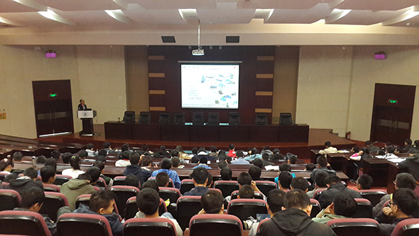 我校“飞天学者”特聘教授汪渊博士来校讲学