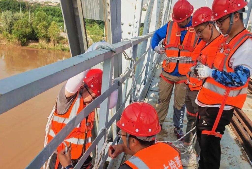 【基层风采】行远自迩 笃行不怠——记兰州交通大学桥梁工程耐久性技术团队