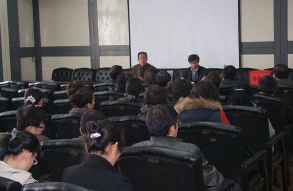 电信学院为王云龙同学开展献爱心捐款活动