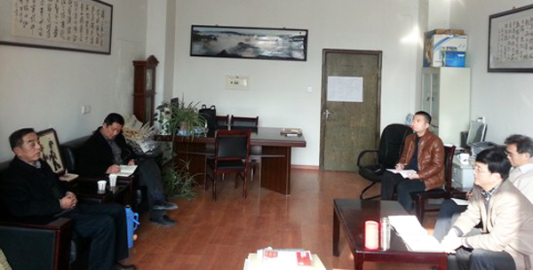 校党委副书记买寿清督导文学院民主生活会