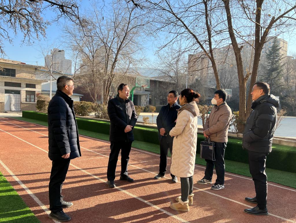 校领导深入我校龚家湾继续教育基地调研指导工作