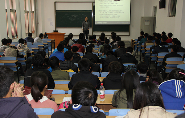  “IT技术宣讲周”第三场报告举行  尚观科技副总经理张文涛登台演讲