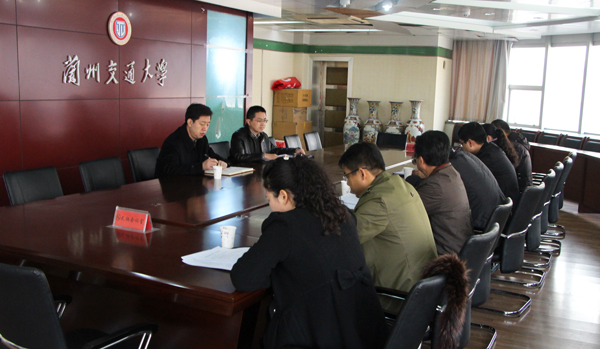 副校长马军党督导学生处等四部门专题民主生活会