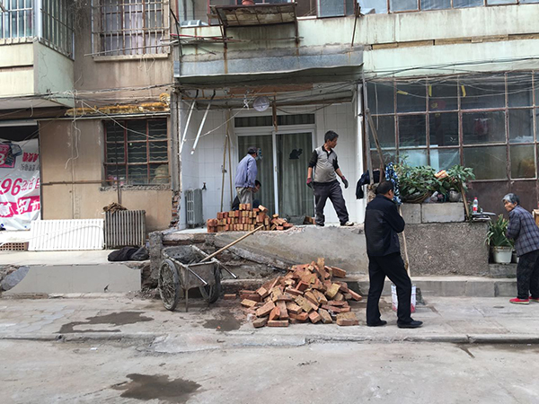 学校拆除各类违法建筑