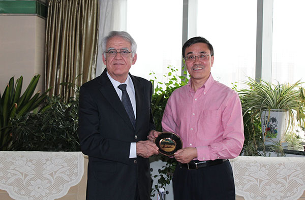 澳门理工学院葡语教学与研究中心代表团来校访问