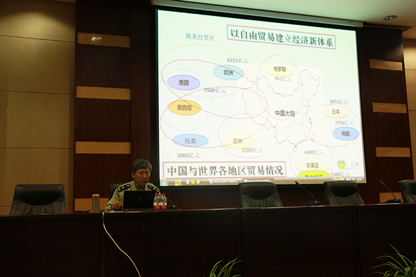 国防大学纪明葵少将应邀为我校学子作报告