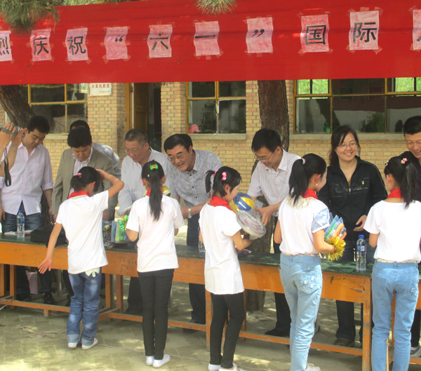 第十组赴康乐县鸣鹿乡东沟门村开展慰问宣讲