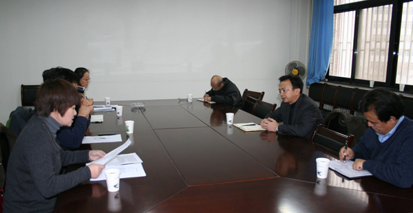 副校长刘振奎参加数理学院会议