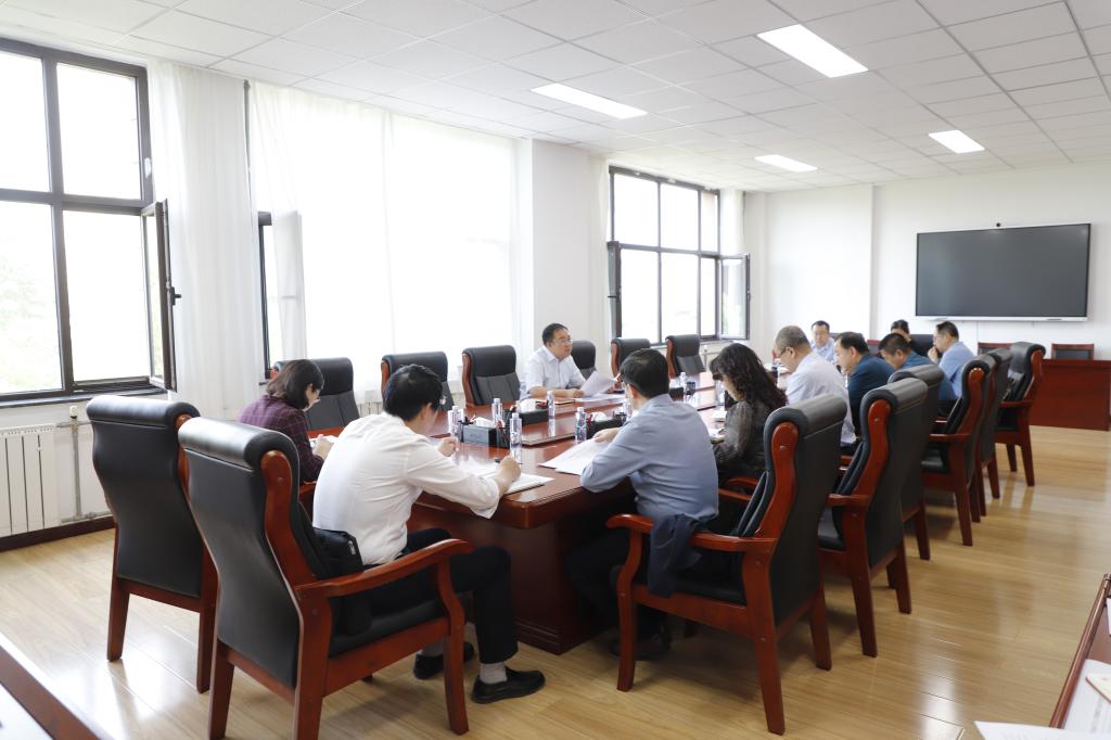 学校召开落实《人工智能赋能甘肃高等教育实施方案》工作部署会