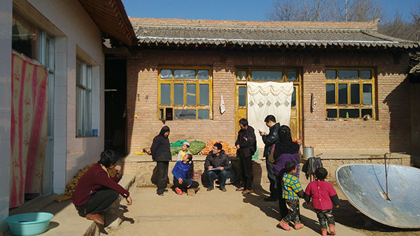 “双联”第六组赴和政县南阳山村开展精准扶贫工作