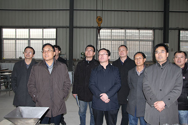 兰白试验区调研组许倞司长一行考察我校科技园