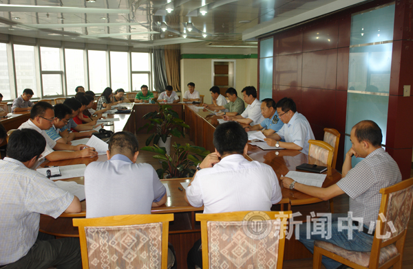 学校召开2012年大学生军训工作协调会