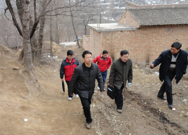 副校长陈兴冲带队赴和政县入户对接