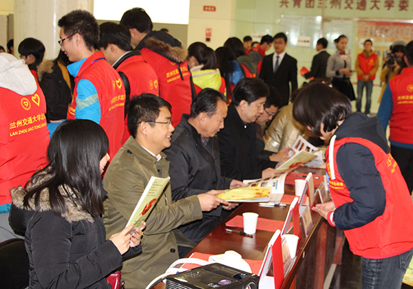 第三届“寻找身边的榜样”评选活动落幕 9名学子入选